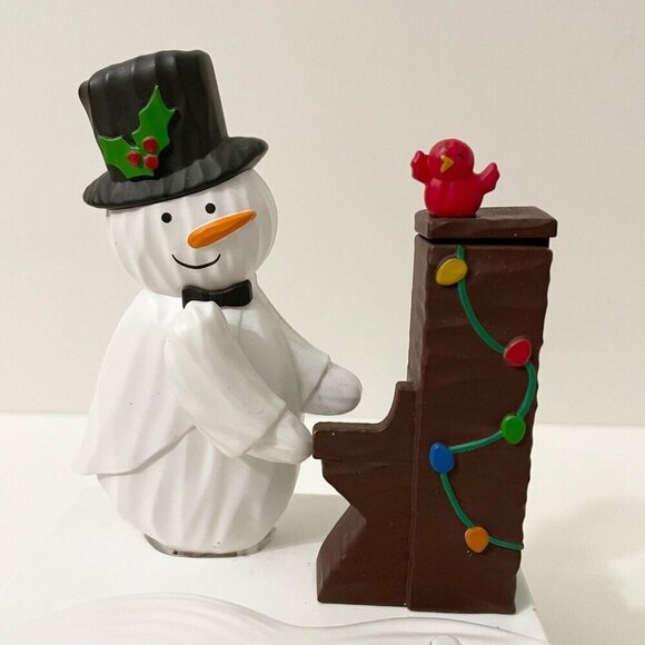 2018 Hallmark Snow Many Memories Piano Player Snowman Singing Motion - Picture 4 of 17